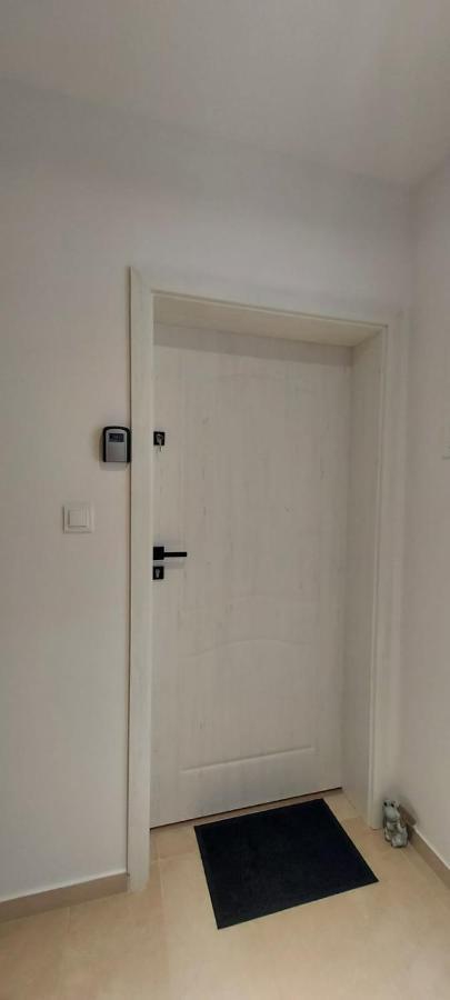 Kameralny Nieopodal Gdyni Parking New *